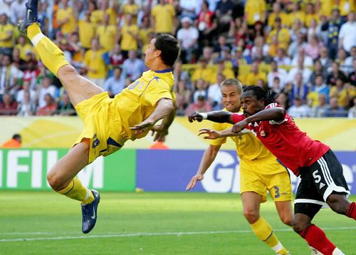 芬超保级战前瞻：科特卡vs雅罗——新星对决老将，谁能为球队止颓？  